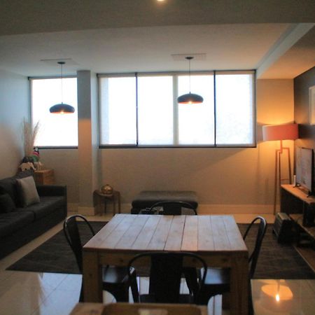 77 On Independence Apartments Windhoek Bagian luar foto