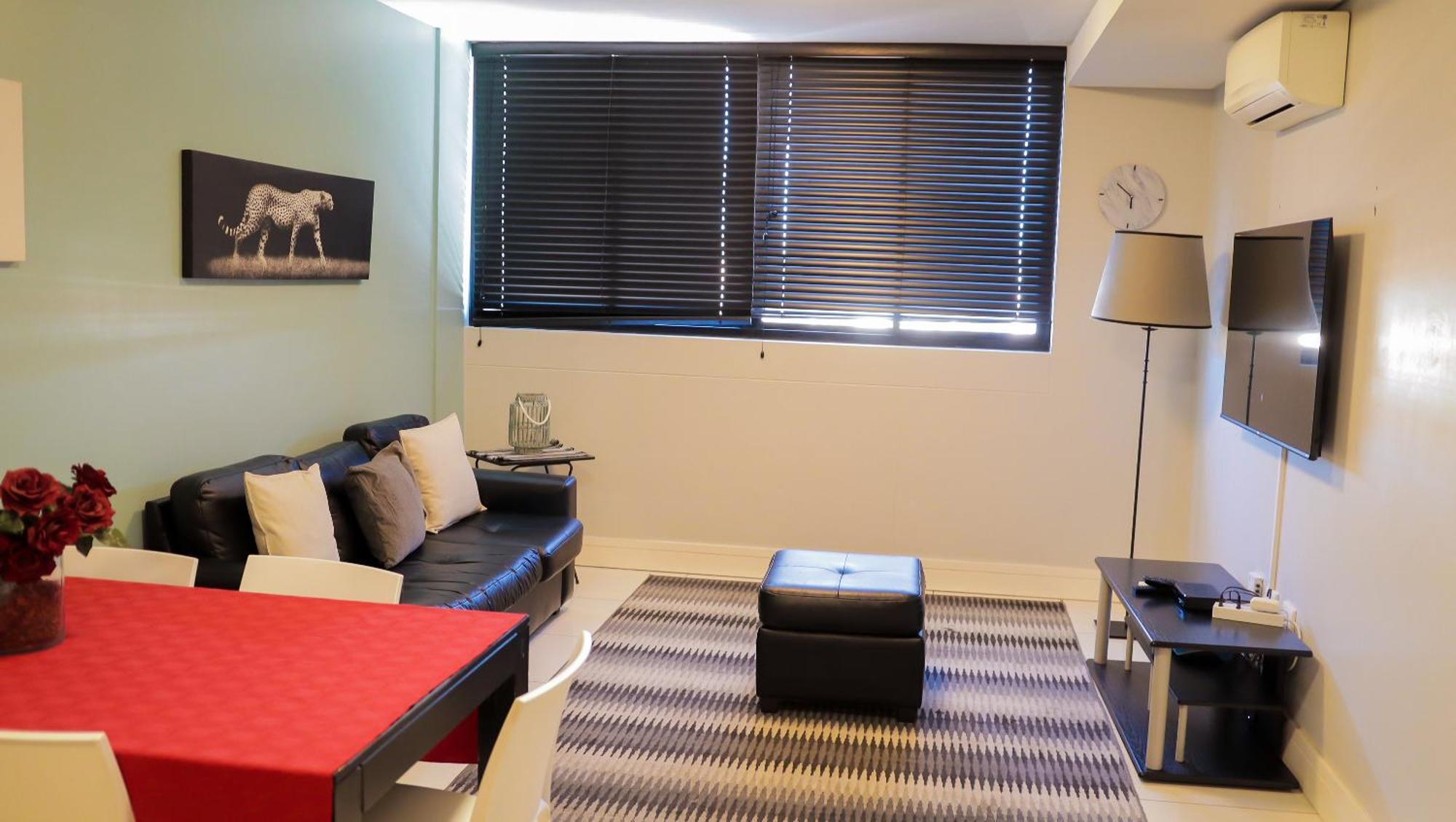 77 On Independence Apartments Windhoek Bagian luar foto