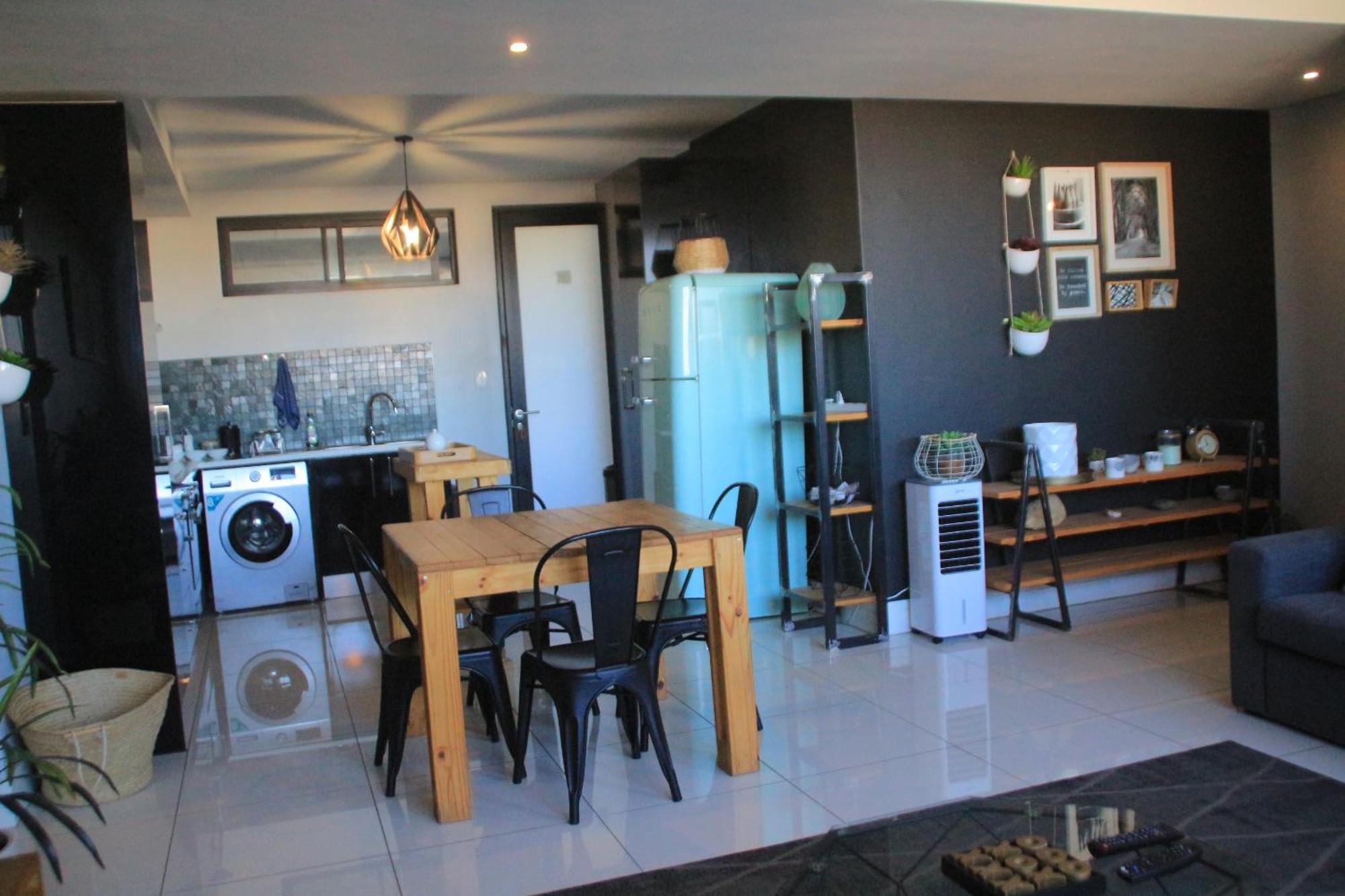 77 On Independence Apartments Windhoek Bagian luar foto