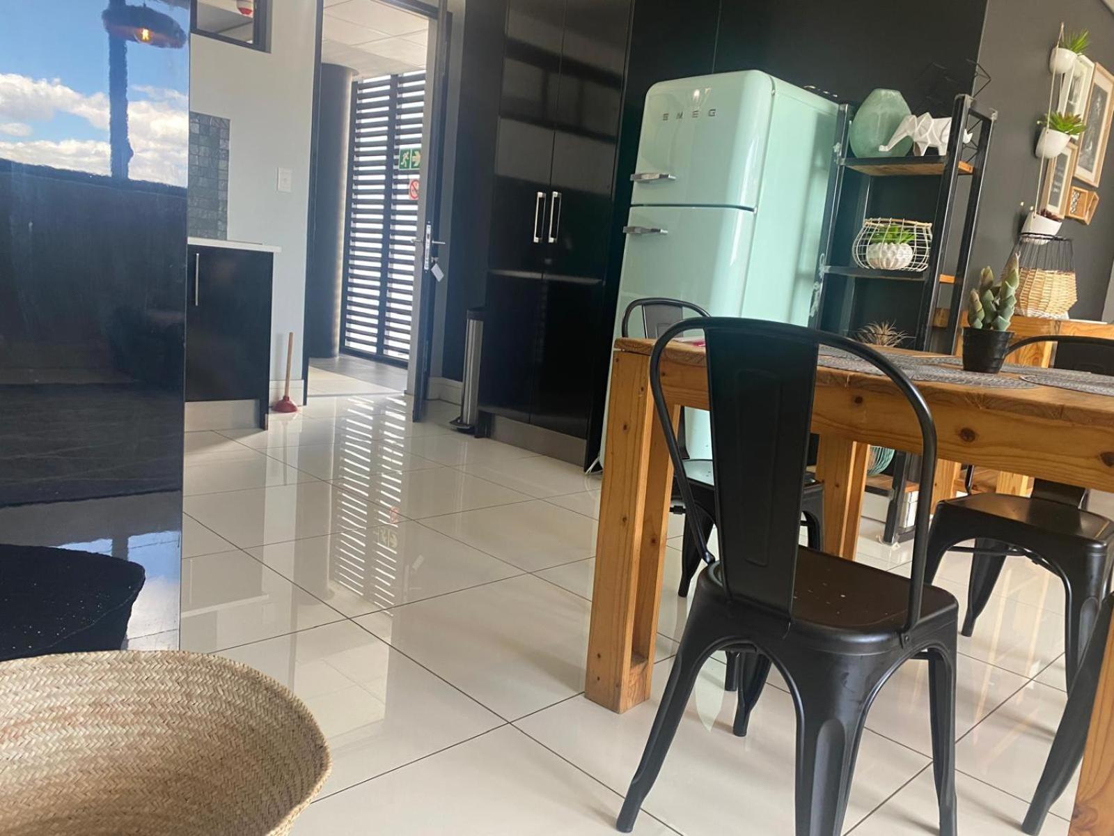 77 On Independence Apartments Windhoek Bagian luar foto
